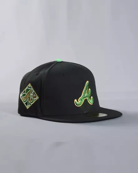 New Era 59FIFTY ST Patricks day 26 Atlanta Braves Fitted - Lippikset - 60794448 - 1